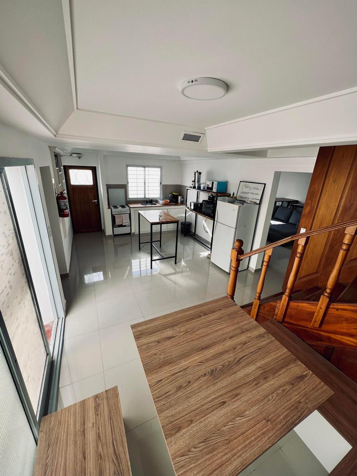 Black Star Art Hostel Neuquén Εξωτερικό φωτογραφία